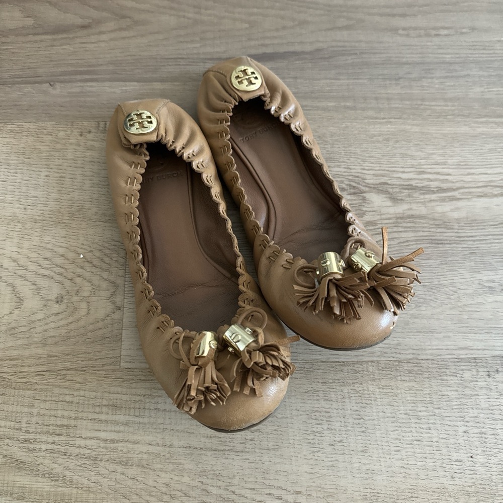 Tory Burch tan ballet flats size 6.5 US